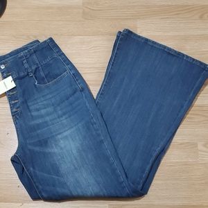 Forever 21 bell bottoms jeans
